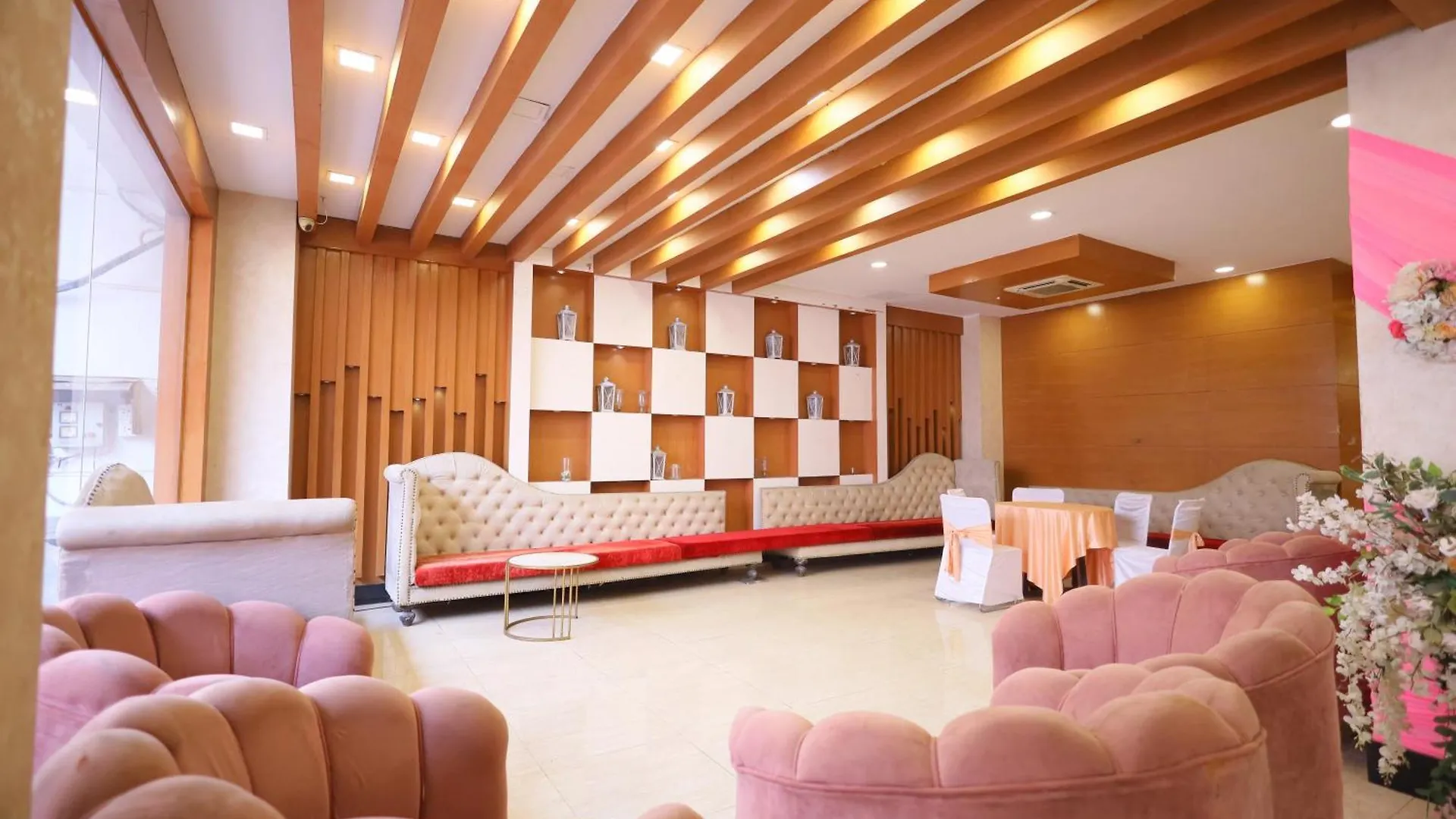 Hotel Wedlock Sector - 47 Gurgaon