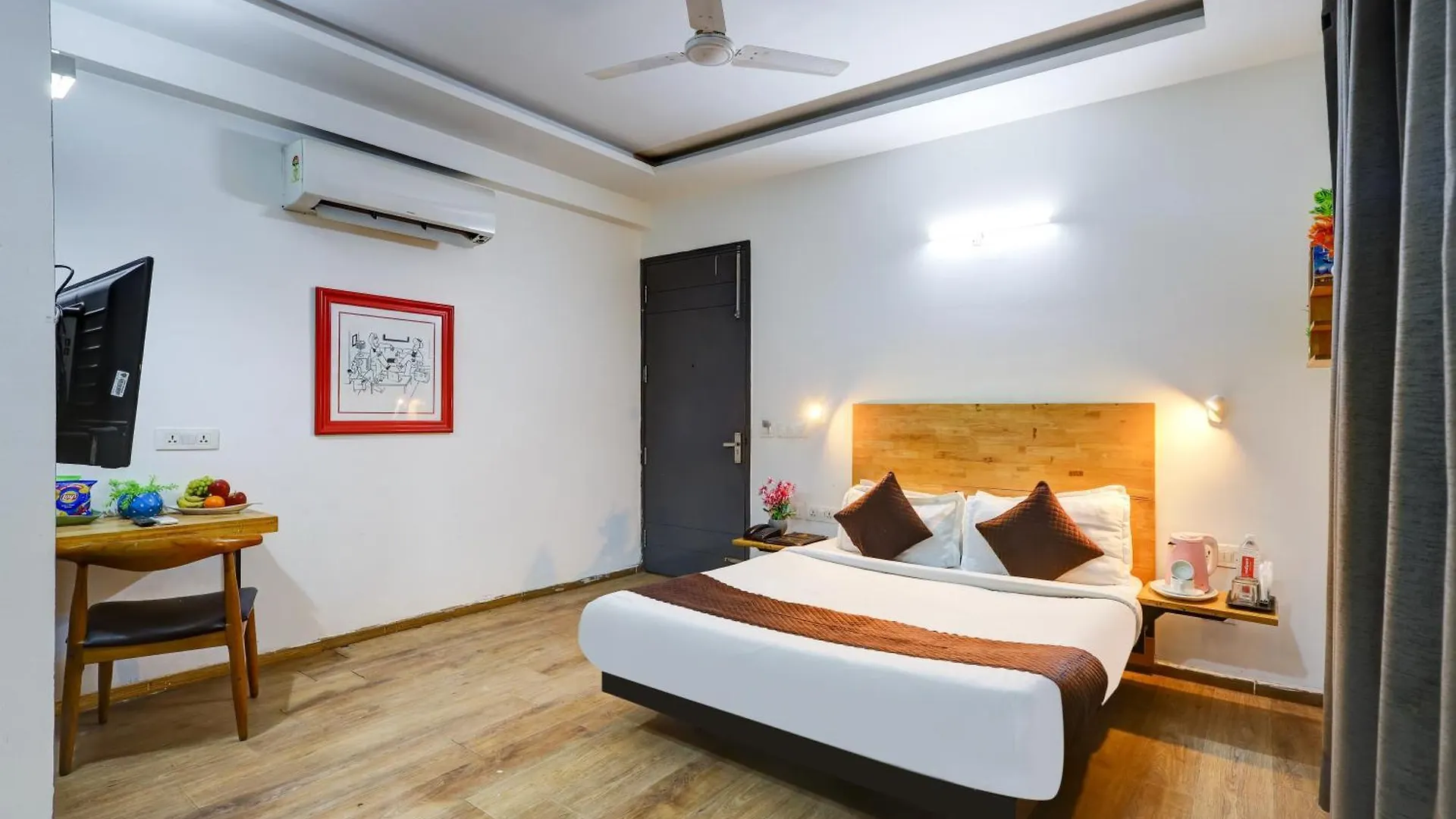 Hotel Wedlock Sector - 47 Gurgaon